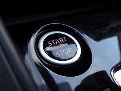 Used 2023 Nissan Versa SV image 23