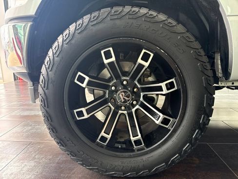 Used 2018 Ford F150 XLT AWD/4WD image 4