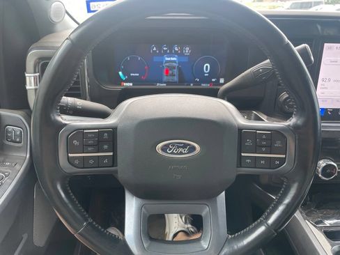 Used 2024 Ford F350 Lariat w/ Lariat Ultimate Package AWD/4WD image 3