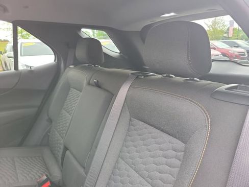 Used 2021 Chevrolet Equinox LT FWD image 12