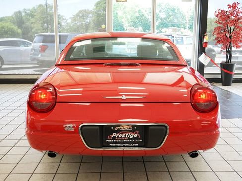 Used 2002 Ford Thunderbird RWD image 9