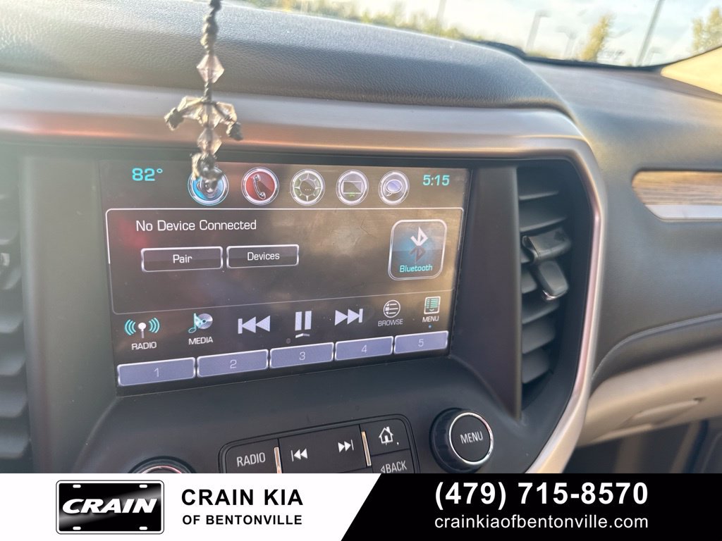 Used 2017 GMC Acadia Denali w/ Technology Package FWD image 12