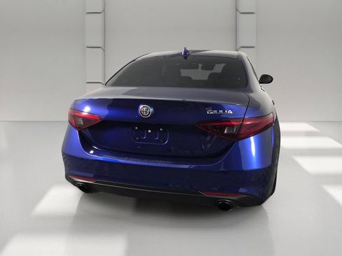 Used 2022 Alfa Romeo Giulia Sprint RWD image 5