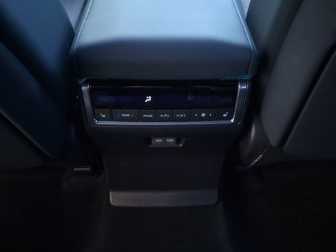 Used 2024 Lexus GX 550 image 31