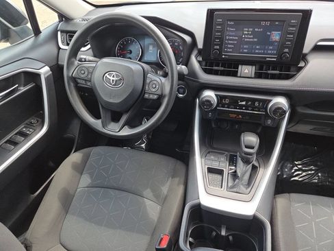 Used 2022 Toyota RAV4 XLE w/ Convenience Package FWD image 31