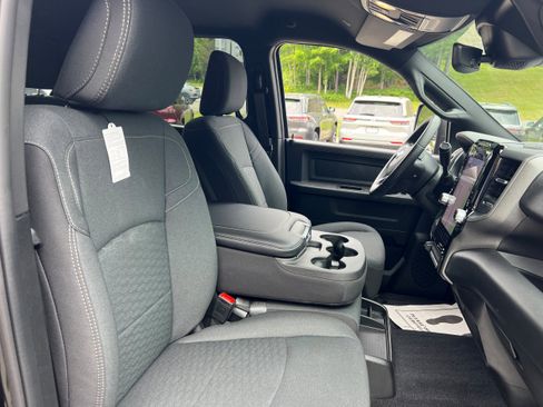 New 2025 RAM 2500 Tradesman image 19