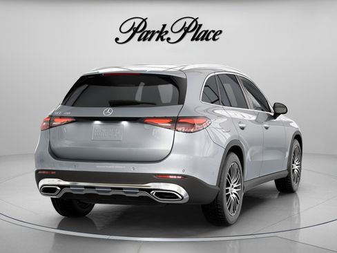 Used 2026 Mercedes-Benz GLC 300 image 19