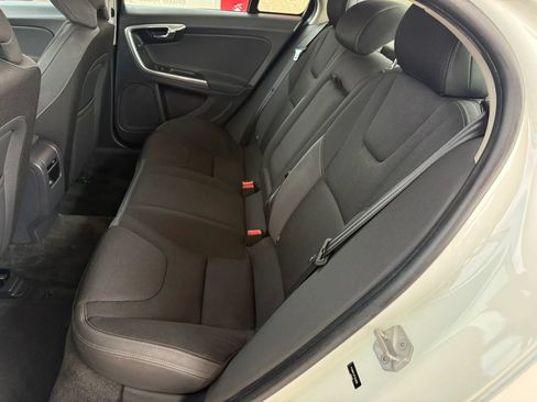 Used 2015 Volvo S60 T5 FWD image 27