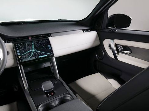 New 2026 Land Rover Discovery Sport Landmark AWD/4WD image 16
