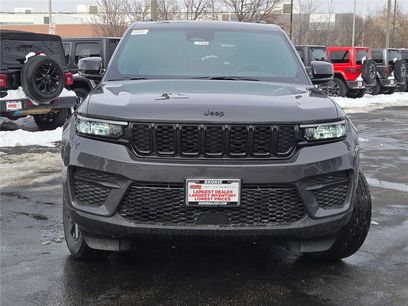 New 2025 Jeep Grand Cherokee Altitude w/ Trailer Tow Package