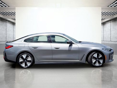 Certified 2023 BMW i4 eDrive35 RWD image 6