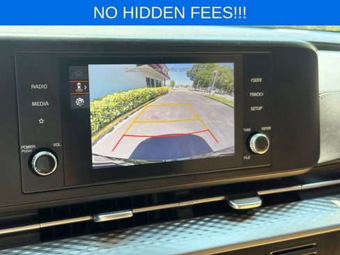 Used 2024 Kia Carnival LX FWD image 26