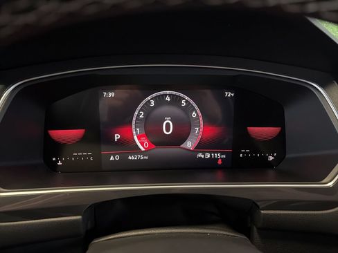 Certified 2023 Volkswagen Tiguan SE R-Line FWD image 17