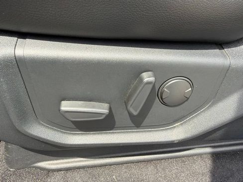 Used 2019 Ford F150 Lariat AWD/4WD image 17