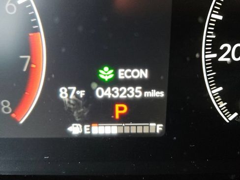 Used 2023 Honda Pilot EX-L image 26