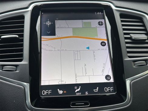 Used 2019 Volvo XC90 T6 Momentum w/ Protection Package Premier image 28