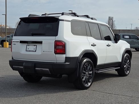 New 2026 Toyota Land Cruiser image 4