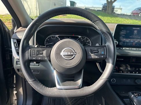 Used 2023 Nissan Rogue SV w/ SV Premium Package AWD/4WD image 42