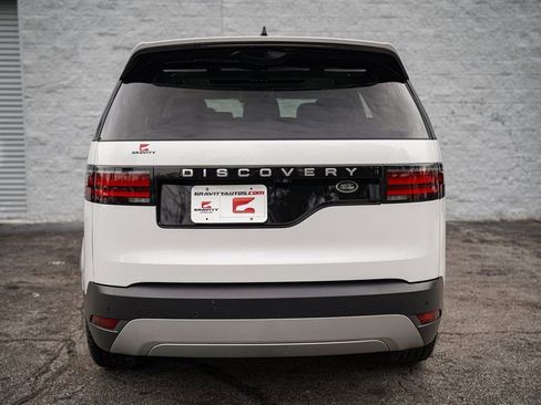 Used 2023 Land Rover Discovery S image 13