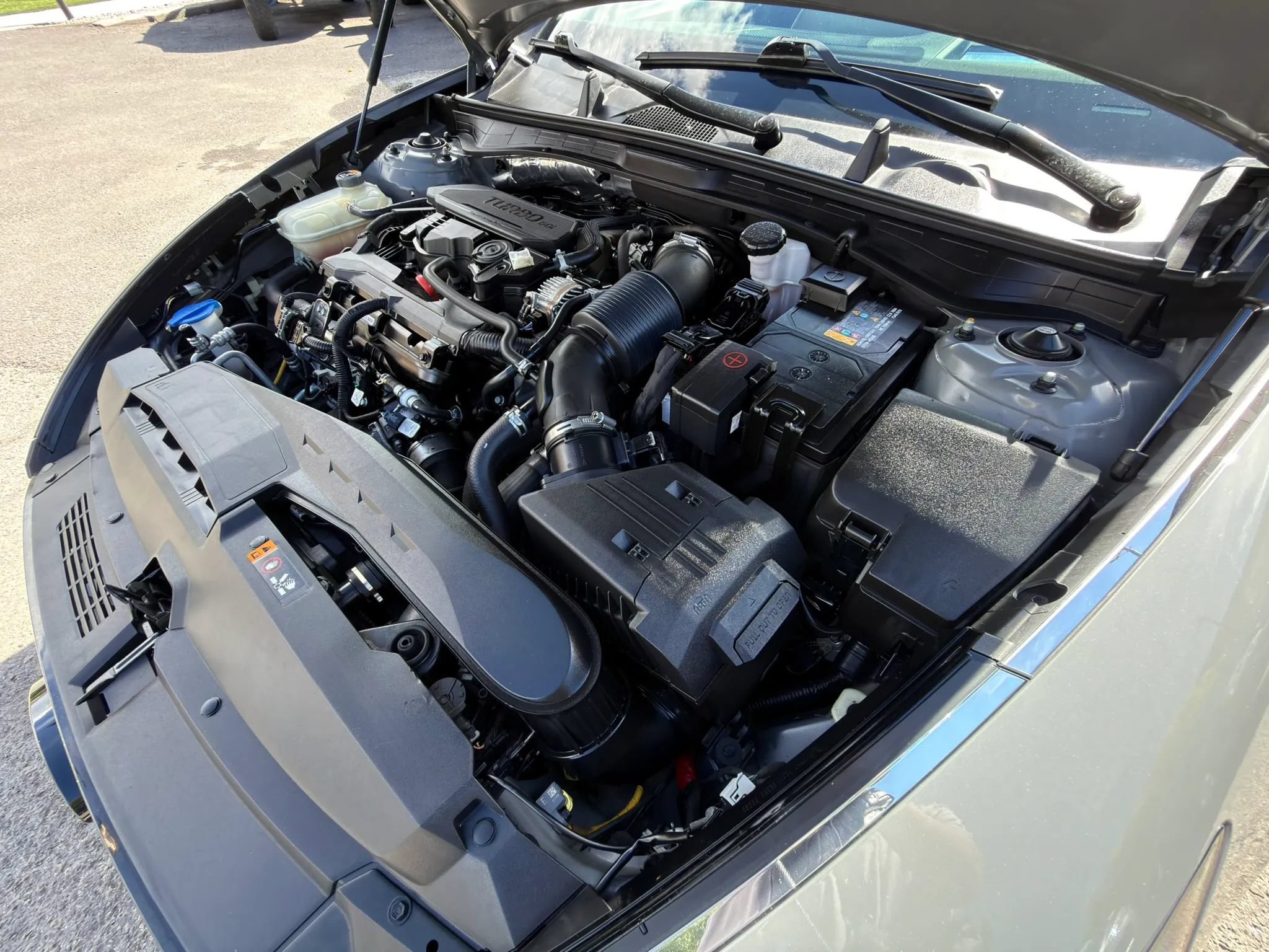Used 2022 Hyundai Sonata Limited w/ Cargo Package FWD image 5