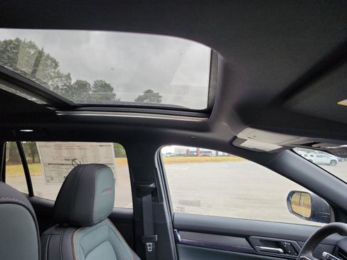 New 2026 GMC Terrain AT4 AWD/4WD image 7