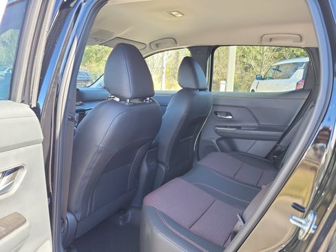 New 2026 Nissan Kicks SR w/ Cold Weather Package FWD image 13