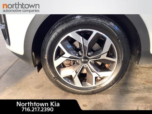 Used 2021 Kia Sportage EX AWD/4WD image 22