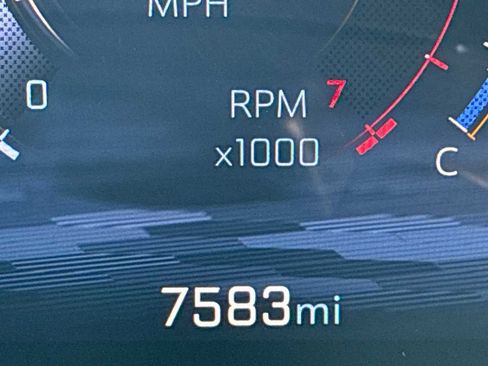 Certified 2025 Chevrolet Traverse RS image 12