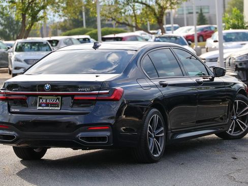 Used 2020 BMW 750i xDrive w/ Executive Package AWD/4WD image 33