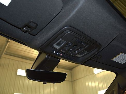 Used 2021 Chevrolet Silverado 2500 High Country w/ Z71 Off-Road Package image 29