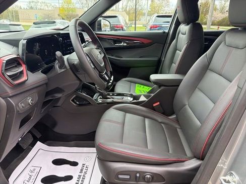 Used 2025 Chevrolet TrailBlazer RS w/ Convenience Package AWD/4WD image 22