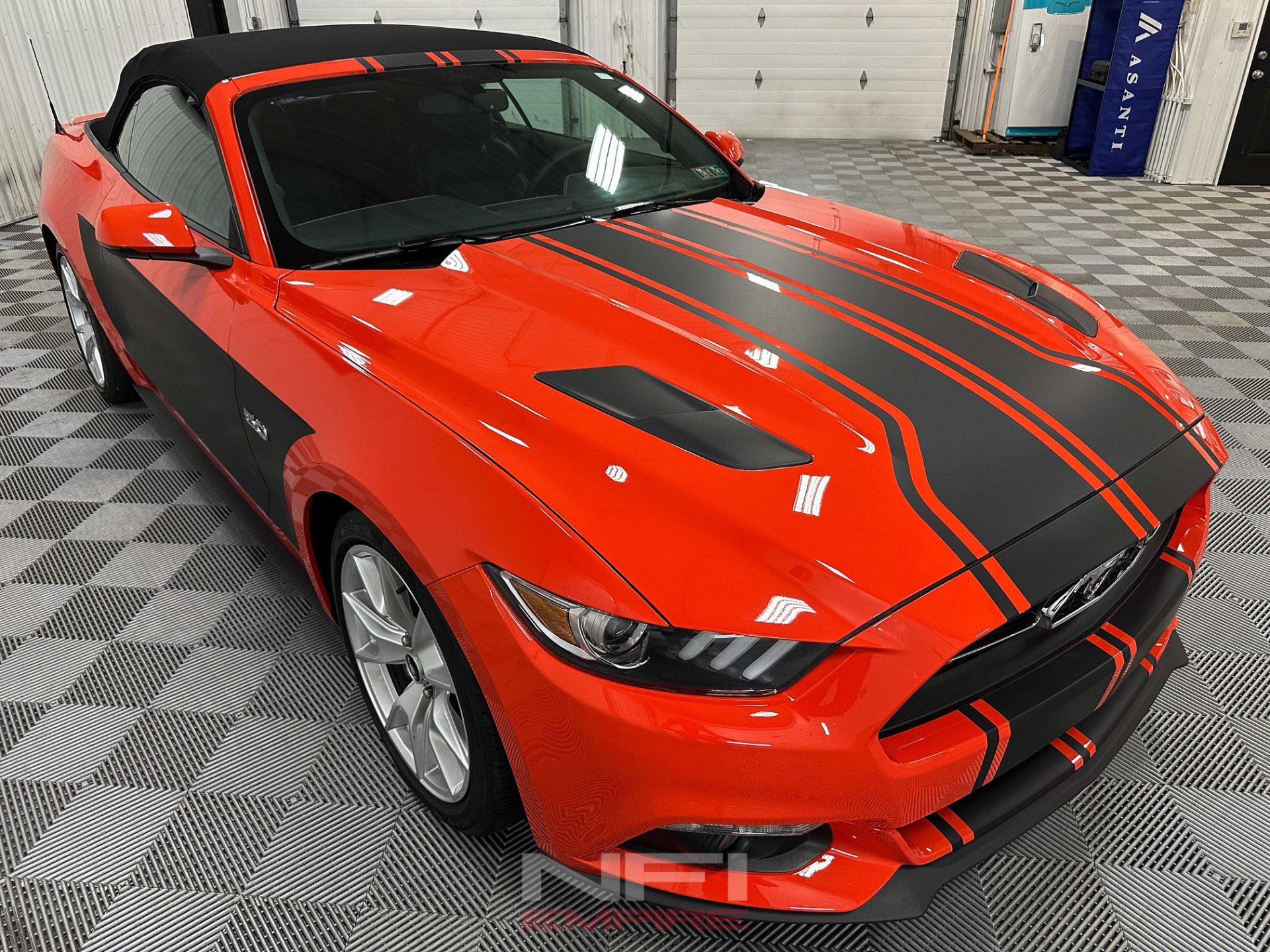 Used 2015 Ford Mustang GT Premium w/ Equipment Group 401A RWD image 10