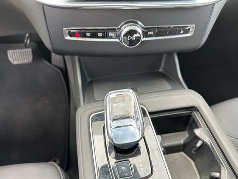 Used 2025 Volvo XC90 B6 Plus AWD/4WD image 26
