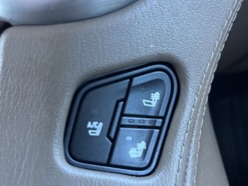 Used 2015 GMC Yukon SLT image 14