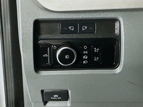 Used 2023 Ford F350 XLT w/ FX4 Off-Road Package AWD/4WD image 12