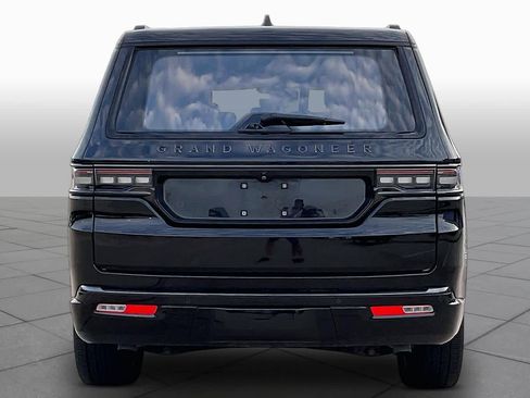 Used 2023 Jeep Grand Wagoneer Series II w/ Quick Order Packagew 28T image 6