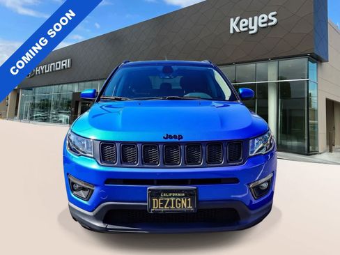 Used 2019 Jeep Compass Latitude FWD image 2