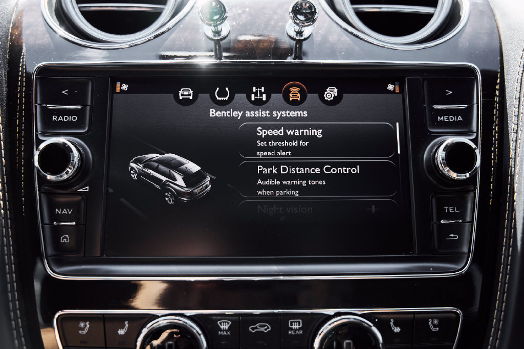 Used 2017 Bentley Bentayga AWD/4WD image 70