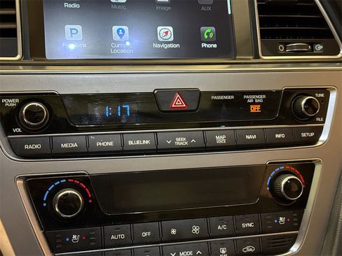 Used 2015 Hyundai Sonata Limited w/ Option Group 06 image 28