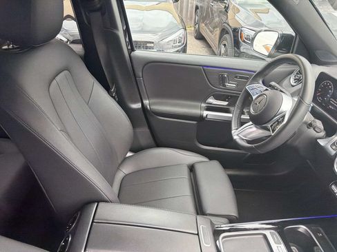 Used 2026 Mercedes-Benz GLB 250 4MATIC image 11
