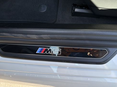 Used 2025 BMW M5 w/ Carbon Package AWD/4WD image 19