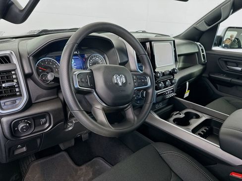 New 2026 RAM 1500 Express AWD/4WD image 9