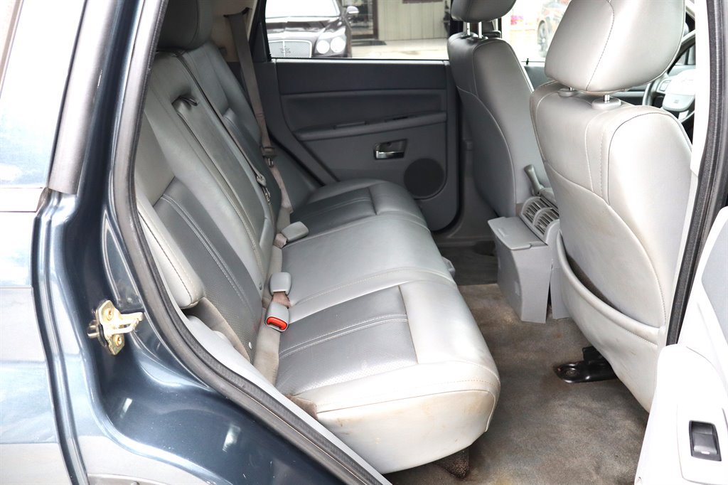 Used 2007 Jeep Grand Cherokee Limited RWD image 22