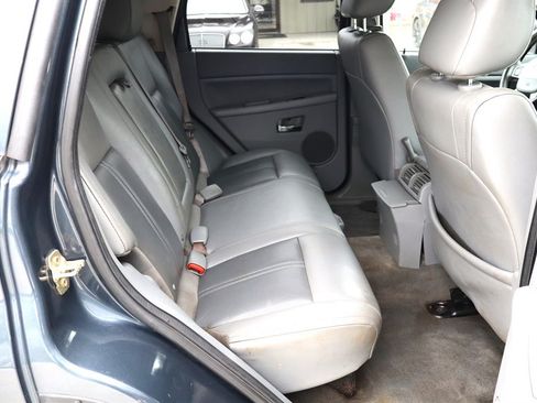 Used 2007 Jeep Grand Cherokee Limited RWD image 22
