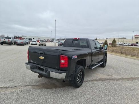 Used 2010 Chevrolet Silverado 2500 LT w/ Interior Plus Package image 5