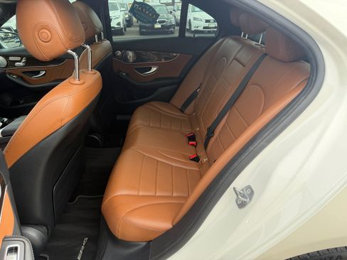Used 2020 Mercedes-Benz C 300 Sedan image 10