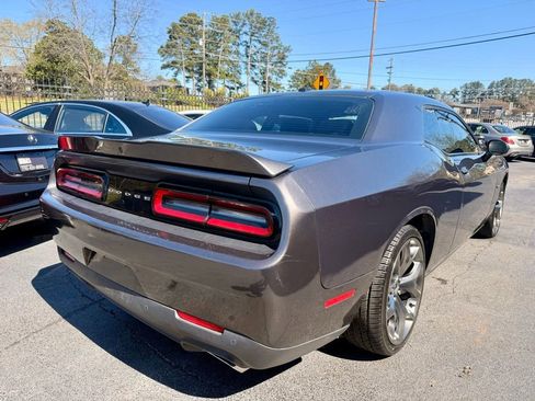 Used 2021 Dodge Challenger R/T RWD image 5
