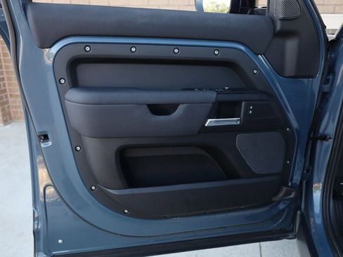 Used 2020 Land Rover Defender 110 S image 13