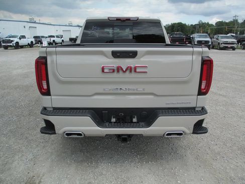 New 2026 GMC Sierra 1500 Denali AWD/4WD image 7
