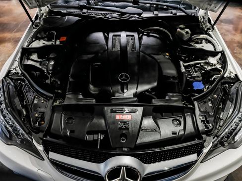 Used 2017 Mercedes-Benz E 400 4MATIC Coupe image 50